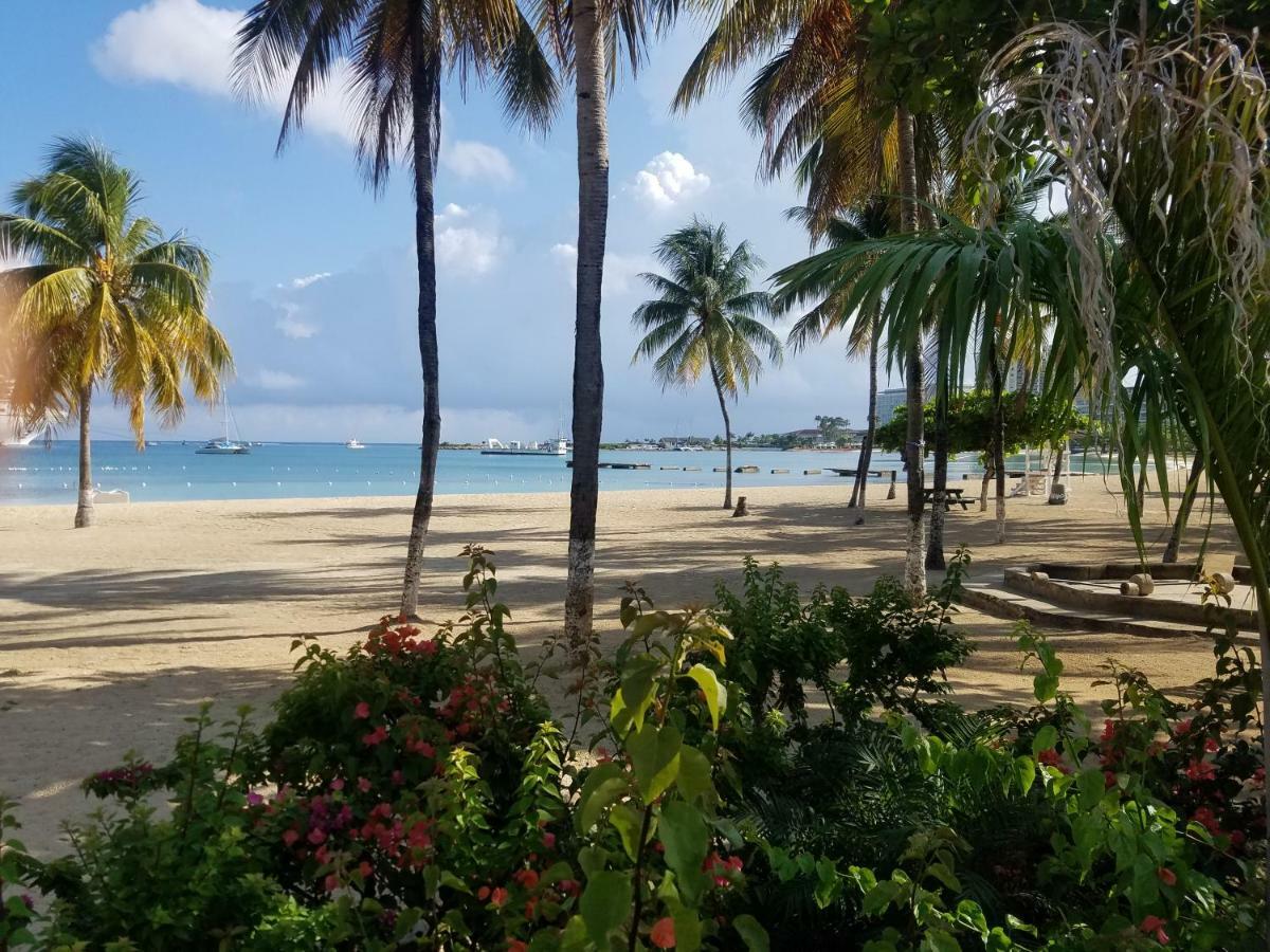 Rosi Ocean Sand Hotel Apt Ocho Rios Zewnętrze zdjęcie